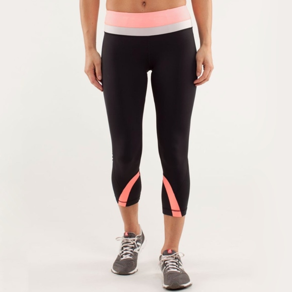 lululemon athletica Pants - Lululemon Run: Inspire Crop II Pink/Black Size 6